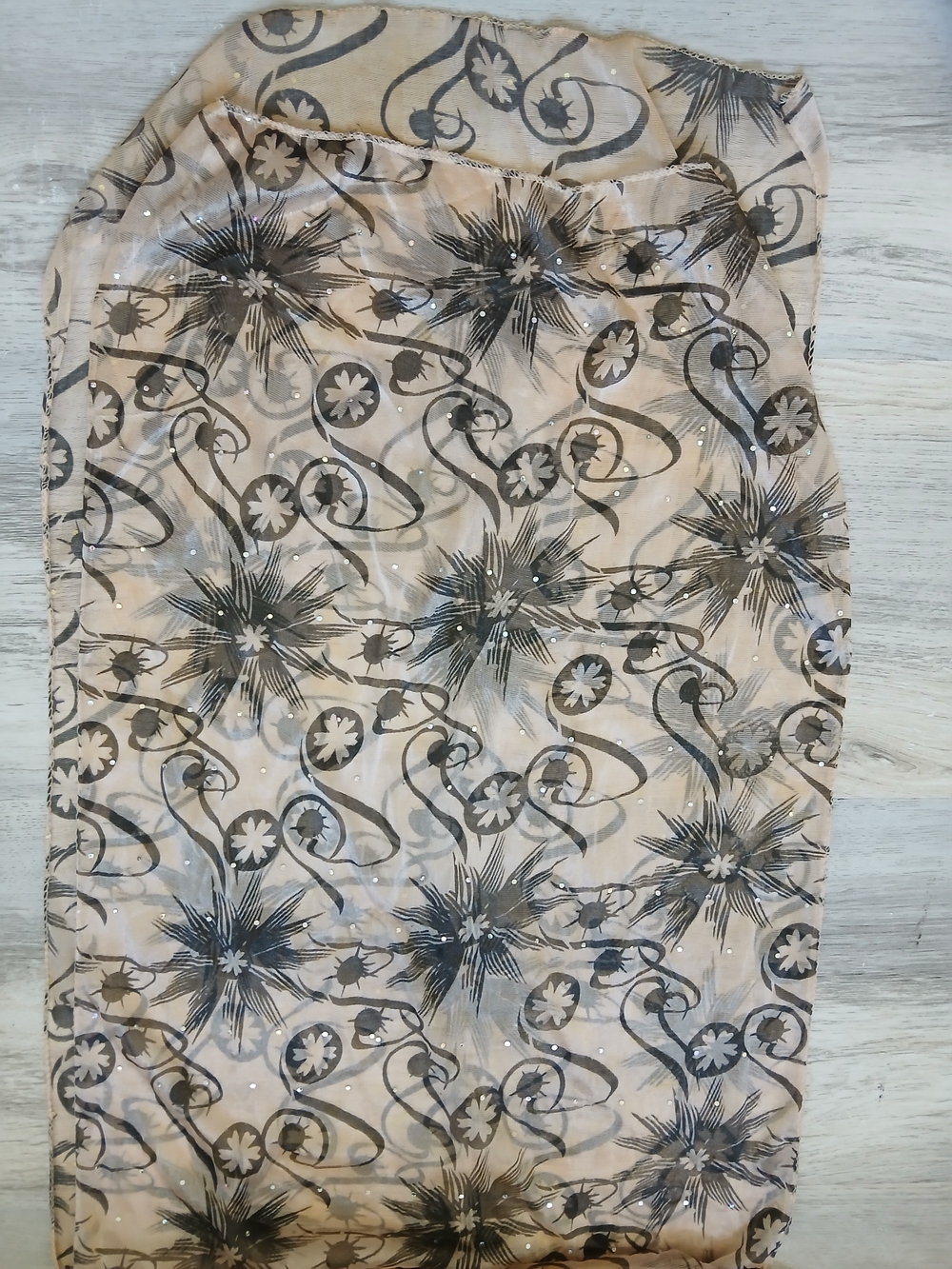 Beige Floral Starburst Print Lightweight Scarf Measures 15x60.
